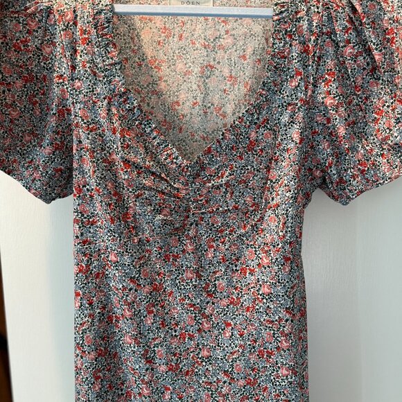 Doen Dree Dress in White Petit Jardin Print, size Medium - Picture 8 of 10